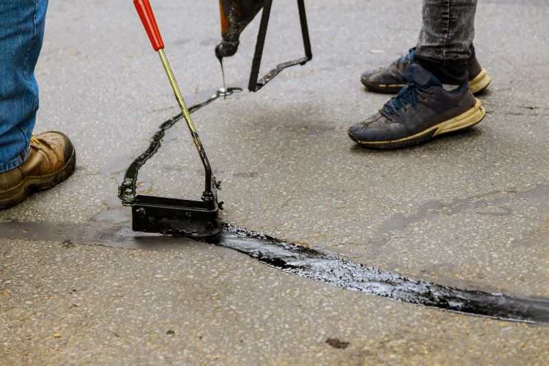 Hot Tar Driveway Sealing in Grand Rapids, MI